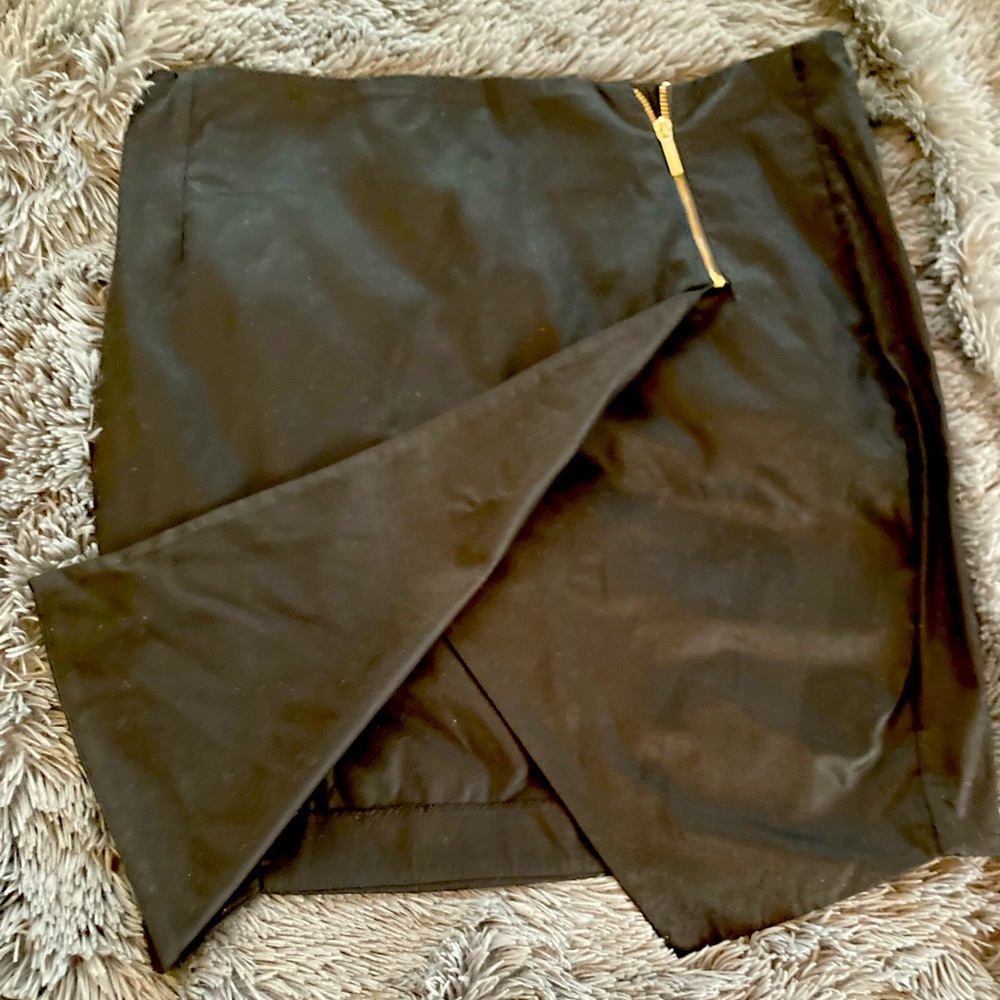 NWOT Kardashian asymmetric skirts